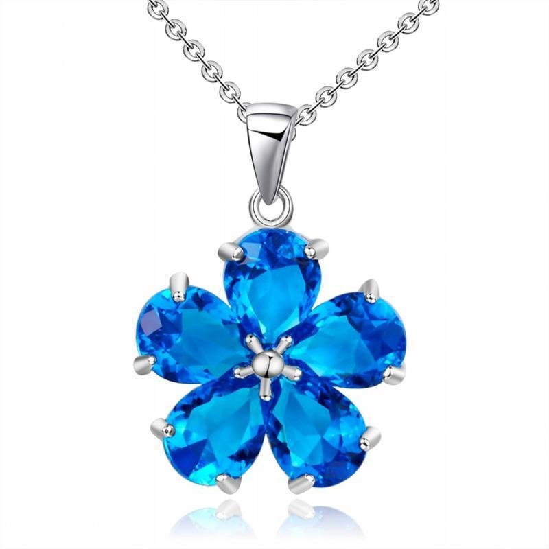 Classic Flower Design Pendant Necklace - jolics