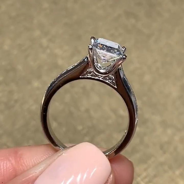 Classical Radiant Cut Parties & Engagement Ring - jolics