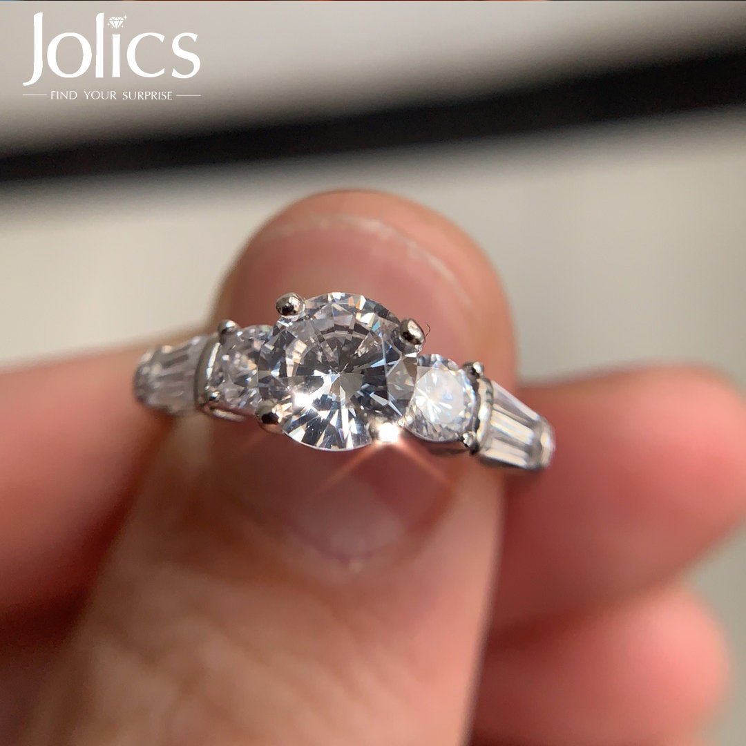 Jolics Handmade 1.5 CT Round Cut Sterling Silver Ring - jolics