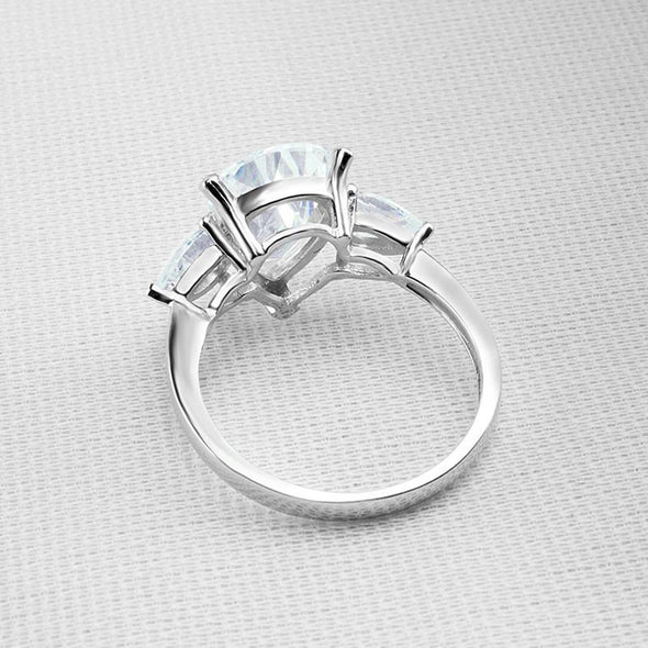 Pear Cut Classic Three Stone Ring - jolics