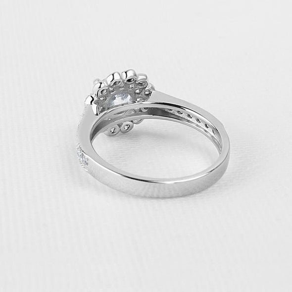 Round Cut Flower Ring with Accents - jolics