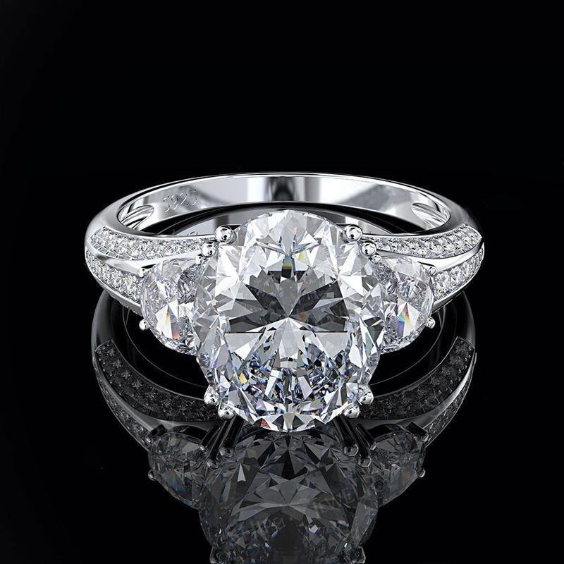 Three Stone Oval Cut Luxury Ring - jolics